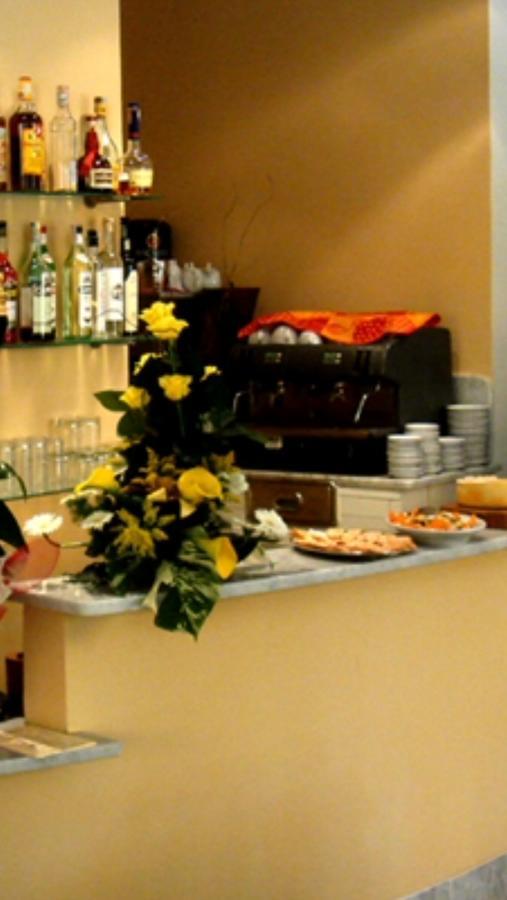 Hotel Illi Marina di Massa Kültér fotó